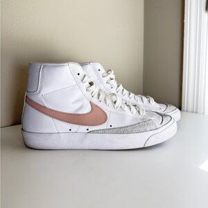 Nike Blazer Mid ‘77 white and pink logo Women’s Size 8.5